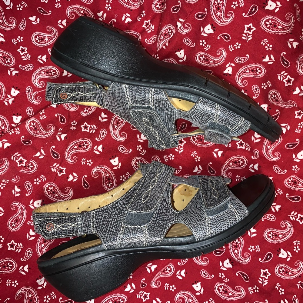 CLARK'S LEATHER Comfort Sandals